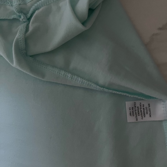 Banana Republic women’s t shirt with stretch - Picture 6 of 6